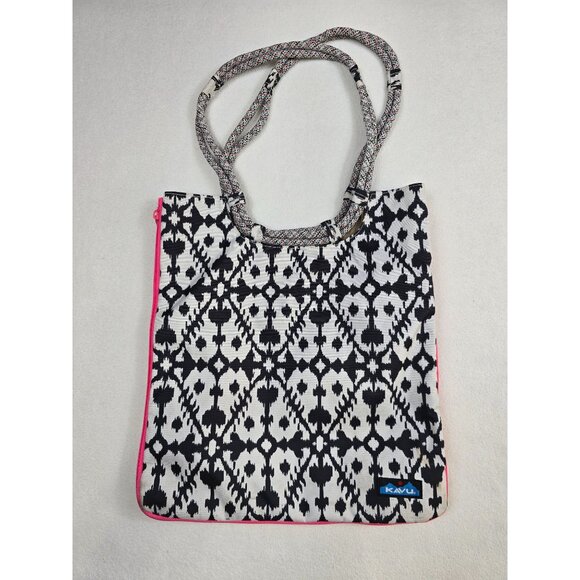 Kavu Handbags - Kavu Rope Market Bag With Black & White Ikat Pattern Pink Trim
